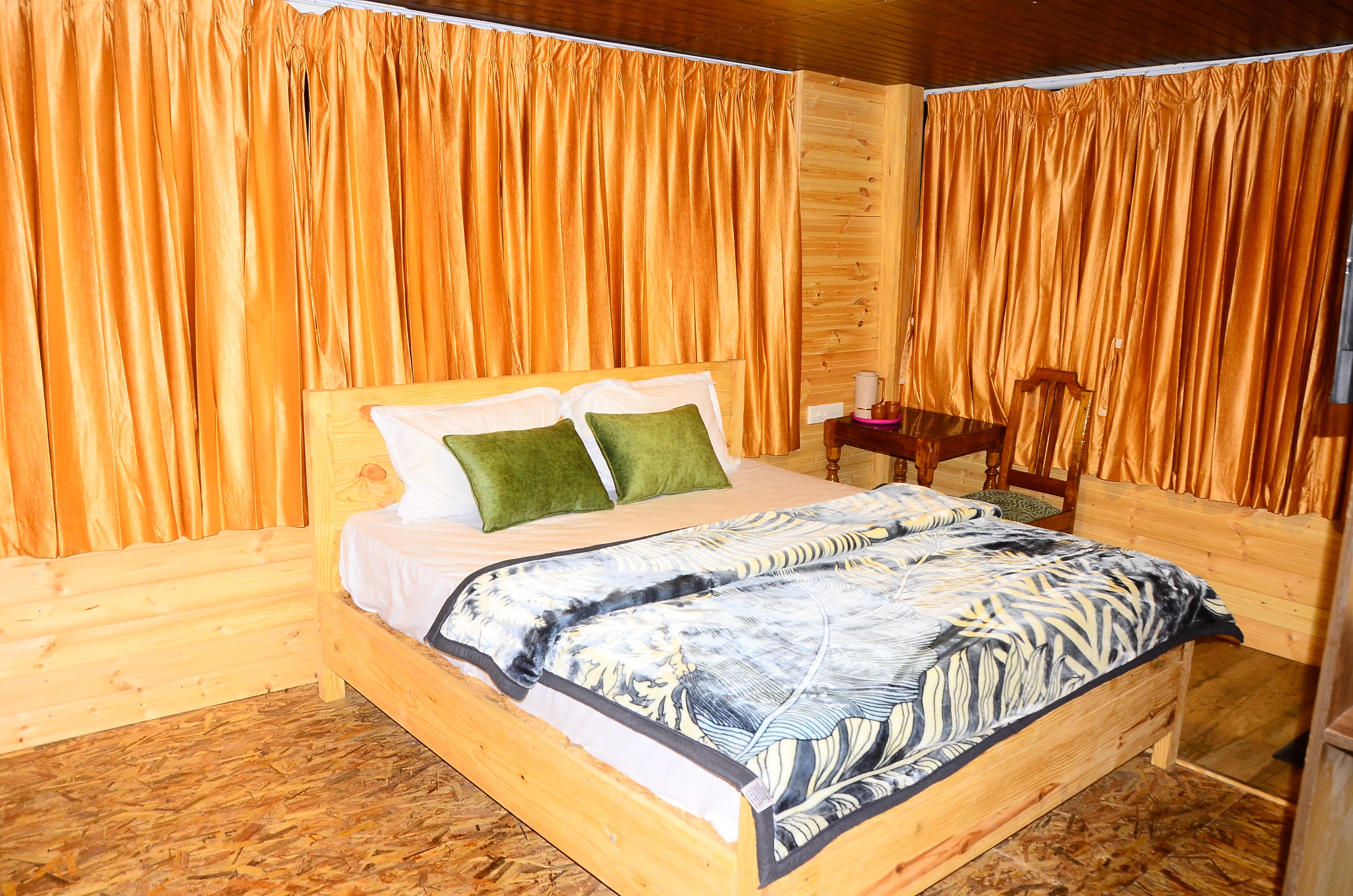 Premium Deluxe Rooms - View 1